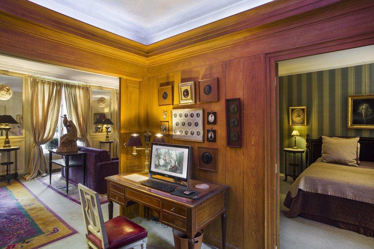 Saint Honore Paris Exterior photo
